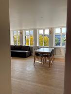 Elegant Apartment In Central