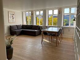 Elegant Apartment In Central