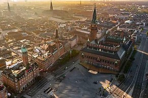 Stunning 2br in the Heart of CPH