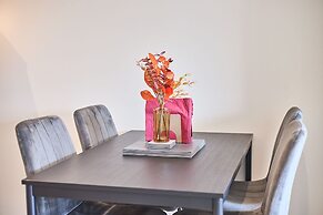 Host Stay Richmond Place 307