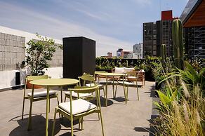 w Stylish Loft w/ Balcony in Colima