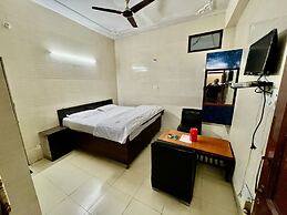 Goromgo Raj Golden & Restaurant Palampur