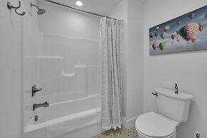 Sunset Cove 4 Bedroom Home