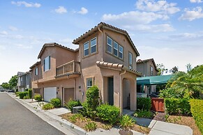 Sunny & Serene Townhouse In Chula Vista 2 Bedroom Townhouse