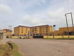 AM 2 PM Hotel and Suites