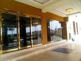 AM 2 PM Hotel and Suites