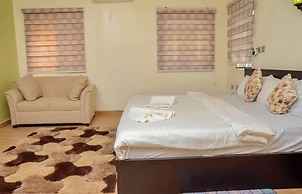 AM 2 PM Hotel and Suites