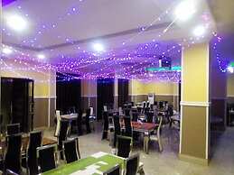 AM 2 PM Hotel and Suites