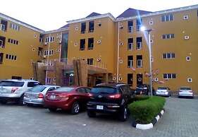 AM 2 PM Hotel and Suites