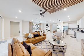 Sweet Retreat, Windsor Island Resort Near Orlando And Disney, By Shine