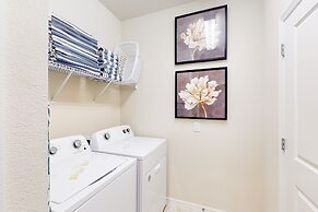 Sweet Retreat, Windsor Island Resort Near Orlando And Disney, By Shine