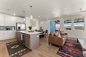 Sunshine Daydream- #305 3 Bedroom Condo