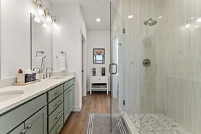 Sunshine Daydream- #305 3 Bedroom Condo