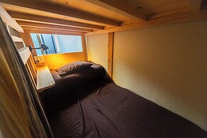 Fukuoka Guesthouse CAMP