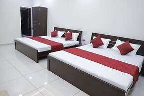 Goroomgo Jag-Laxmi Palace Ujjain