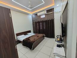 Goroomgo Jag-Laxmi Palace Ujjain