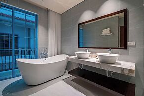 Phoenix Villas Sun Ha Long