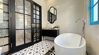 Phoenix Villas Sun Ha Long