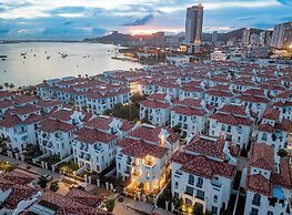 Phoenix Villas Sun Ha Long