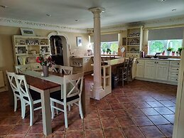Ballysax House