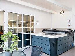 Luxury Thatched Retreat - By Traum Ferienwohnungen