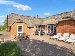 Luxury Thatched Retreat - By Traum Ferienwohnungen