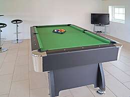 Luxury Pool House by Sea - By Traum Ferienwohnungen