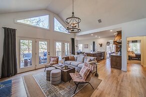 Lux Mountain Home! Golf / Lake/ EV / Game Room