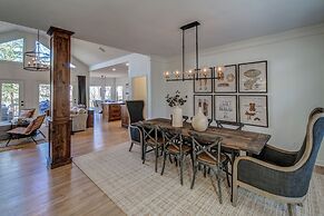 Lux Mountain Home! Golf / Lake/ EV / Game Room