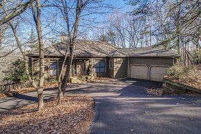 Lux Mountain Home! Golf / Lake/ EV / Game Room