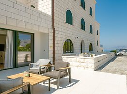 Luxury B.one Apartment