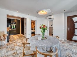 Luxury B.one Apartment