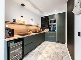 Luxury B.one Apartment