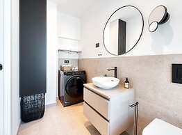 Luxury B.one Apartment