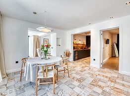 Luxury B.one Apartment