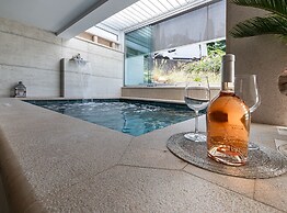 Luxury B.one Apartment