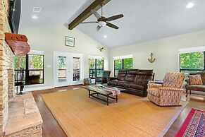 Beautiful Lakefront Cabin Something For Everyone