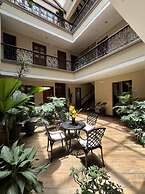 WR BOUTIQUE HOTEL