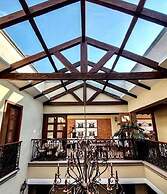 WR BOUTIQUE HOTEL