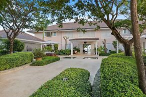 5BR Oceanfront Golf Estate w Pool Private Chef