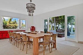 5BR Oceanfront Golf Estate w Pool Private Chef