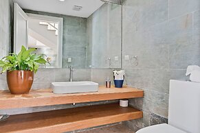 5BR Oceanfront Golf Estate w Pool Private Chef