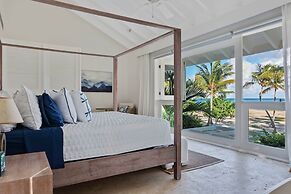 5BR Oceanfront Golf Estate w Pool Private Chef