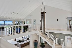 5BR Oceanfront Golf Estate w Pool Private Chef