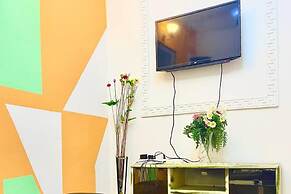 1 Bed Studio Sleeps 2 - Canal View, Parking, Wifi