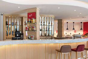 Hampton By Hilton Sandton Grayston