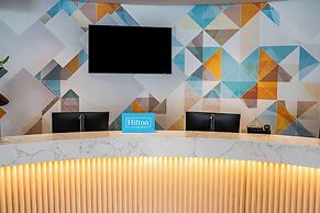 Hampton By Hilton Sandton Grayston