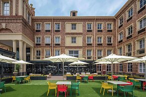 Hampton By Hilton Sandton Grayston