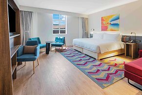 Hampton By Hilton Sandton Grayston