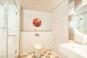 Hampton By Hilton Sandton Grayston